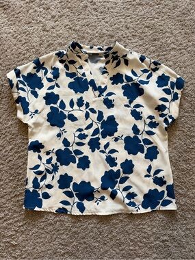 Women’s Navy Floral V-Neck Top